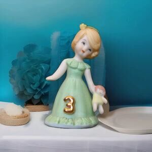 Vintage '81 Enesco Growing Up Birthday Girls Age 3 Blonde In Green Dress W/Doll
